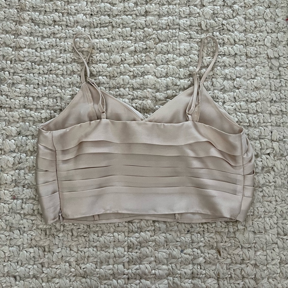 express crop top - Picture 2 of 4